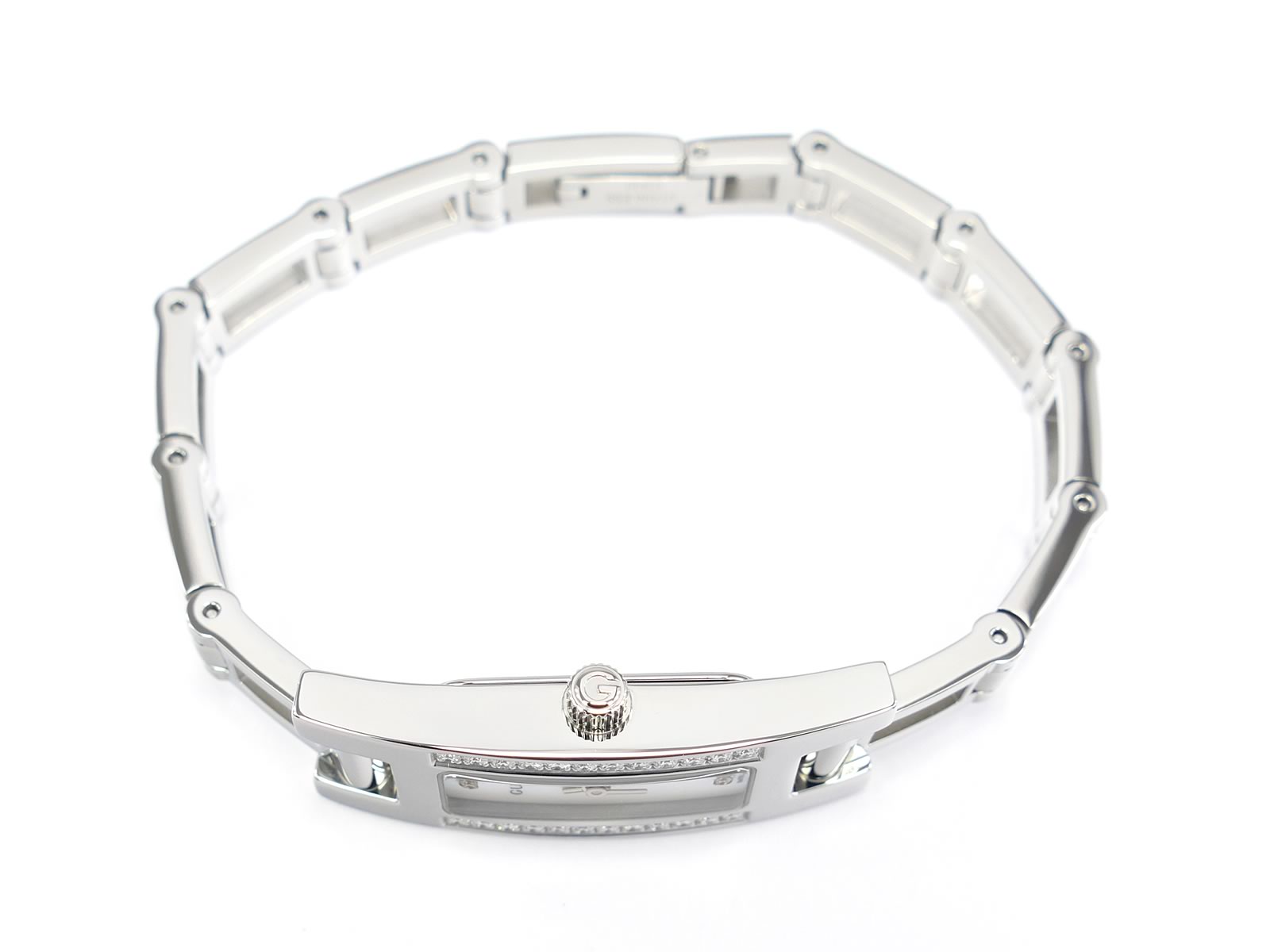 Gucci 3900L Stainless Steel crown