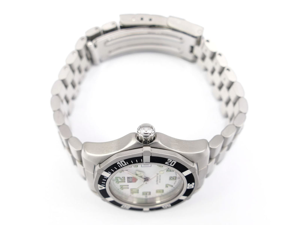 TAG Heuer 2000 Sport WM1311 screw down crown
