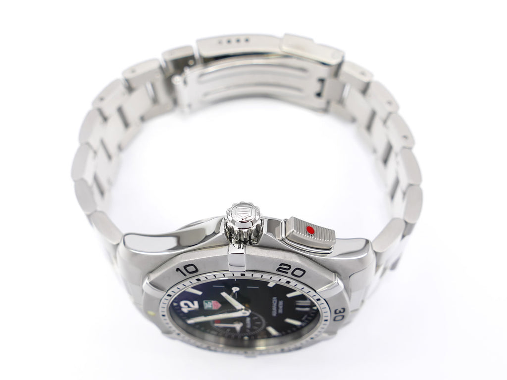 TAG Heuer Aquaracer Alarm WAF111Z.BA0801 screw down crown
