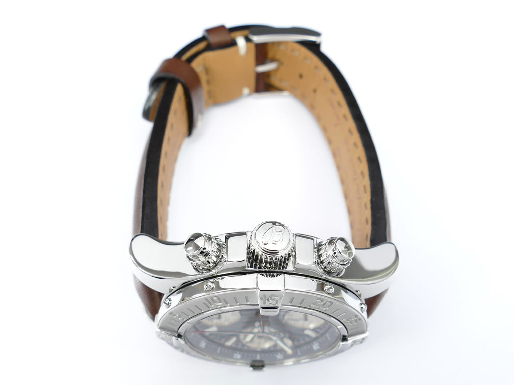 Breitling Superocean A13340 screw down crown and lockable pushers