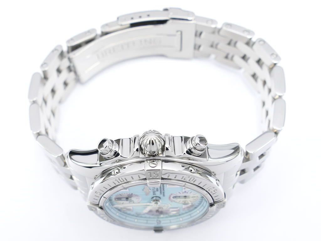 Breitling Chrono Cockpit A13358 crown and pushers