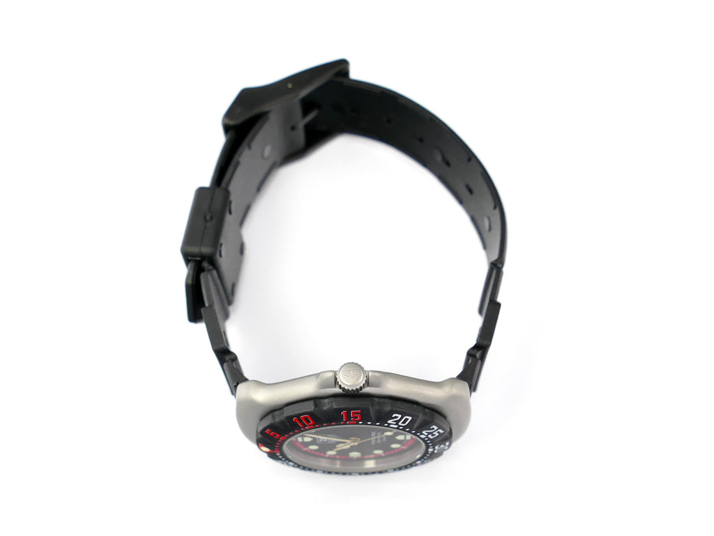 TAG Heuer Formula 1 374.513 stainless steel crown