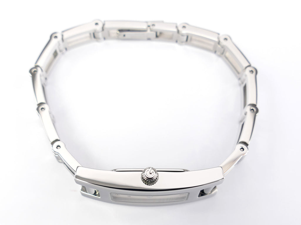 Gucci 3900L Stainless Steel crown