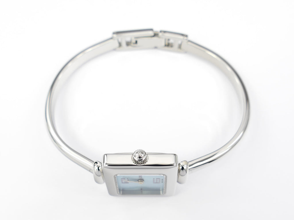 Gucci 1900L Stainless Steel crown