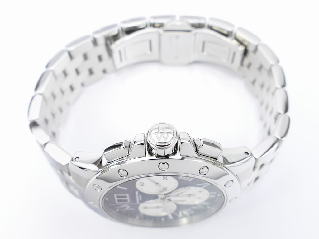 Raymond Weil Tango Chronograph 4899-ST-00668 crown and pushers
