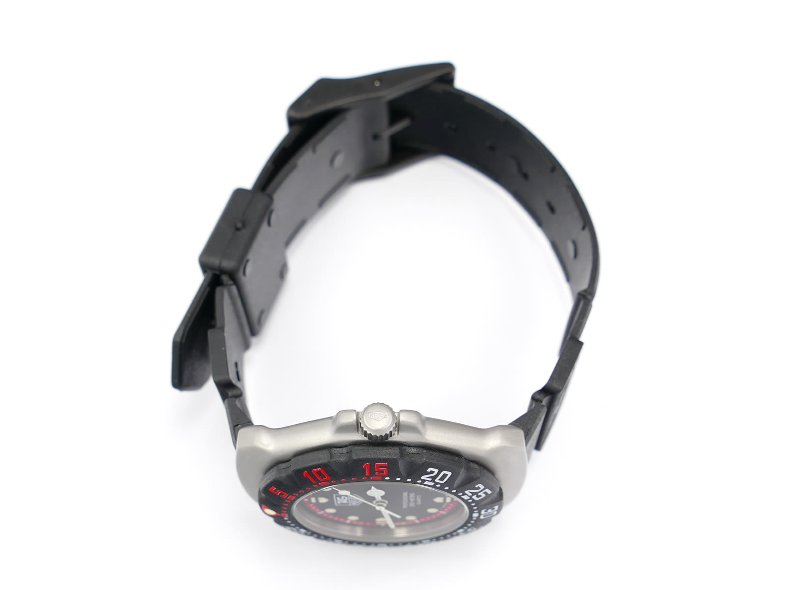 TAG Heuer Formula 1 WA1214 stainless steel crown