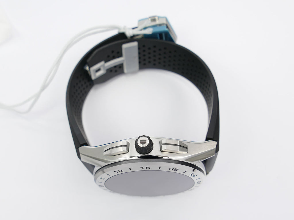 New TAG Heuer Connected Calibre E3 crown and pushers