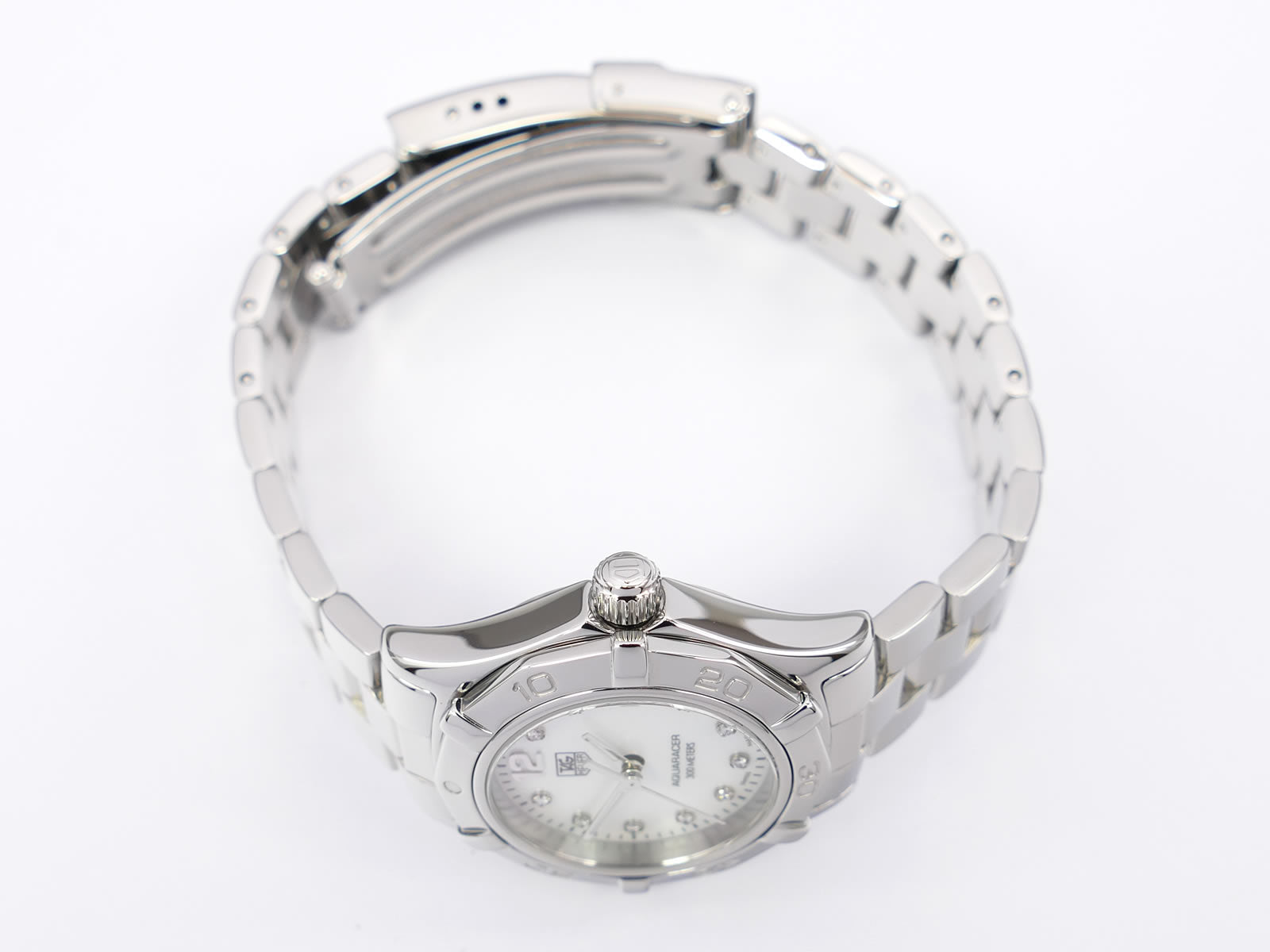 TAG Heuer Aquaracer WAF1415 stainless steel screw down crown