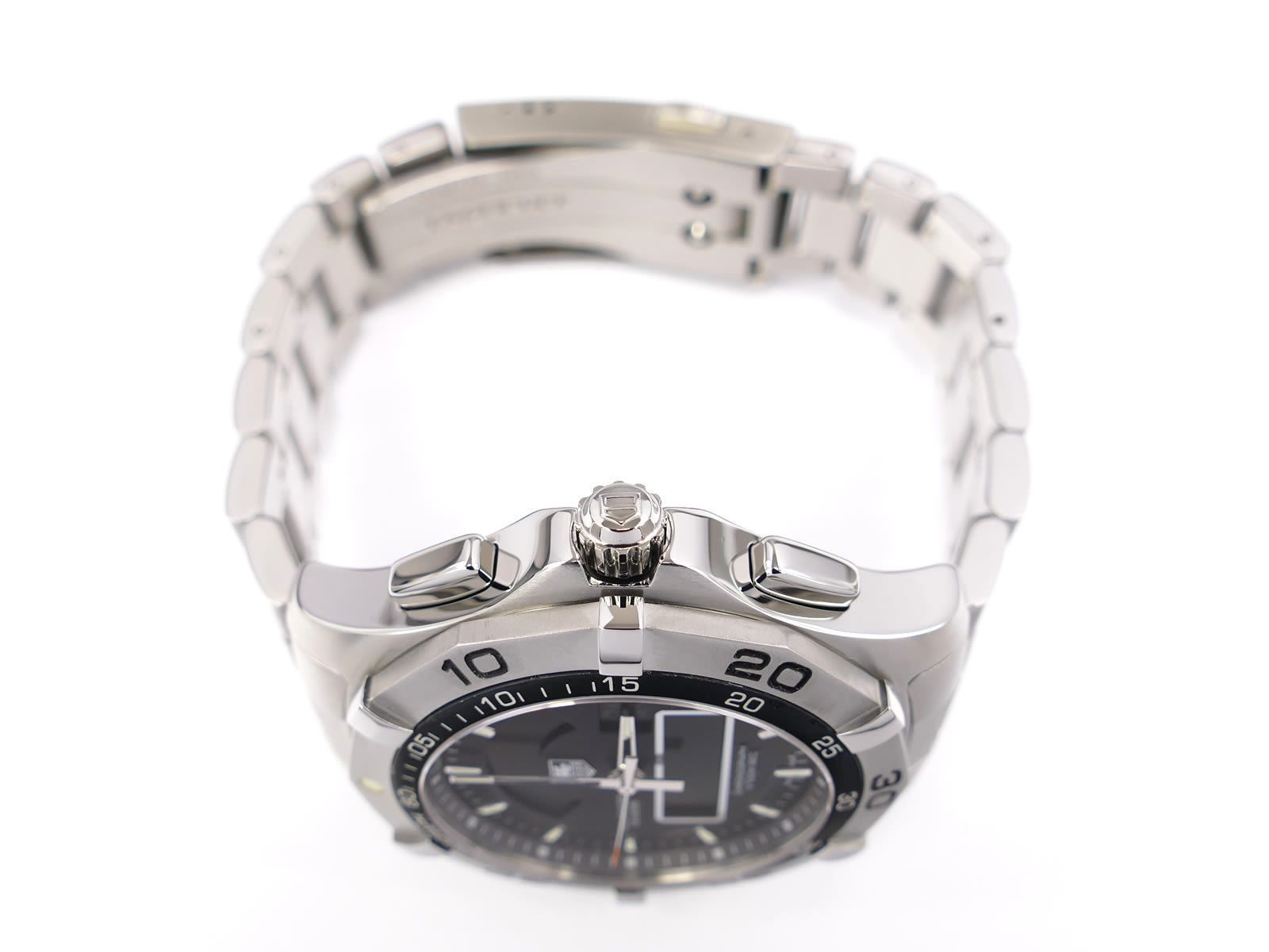 TAG Heuer Aquaracer Chronotimer CAF1010 crown and pushers