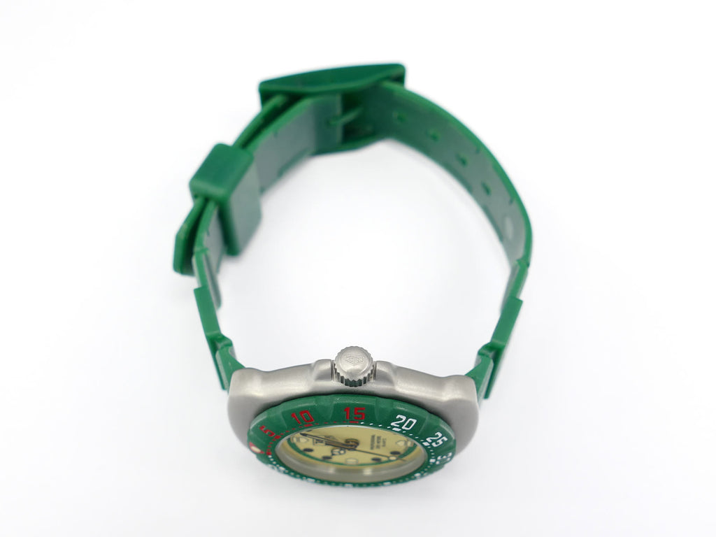 TAG Heuer Formula 1 WA1412 stainless steel crown