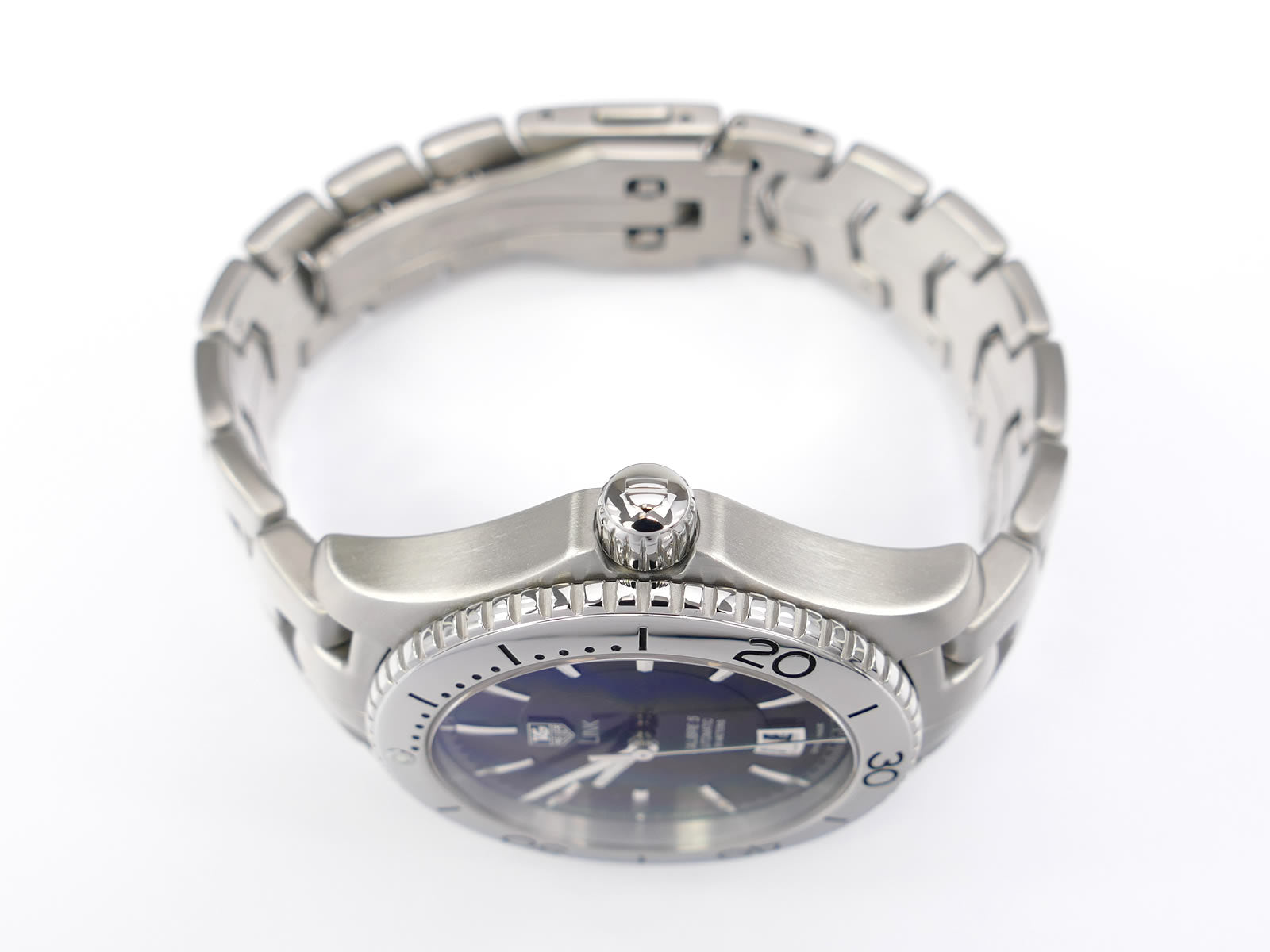 TAG Heuer Link WJ201A stainless steel screw down crown