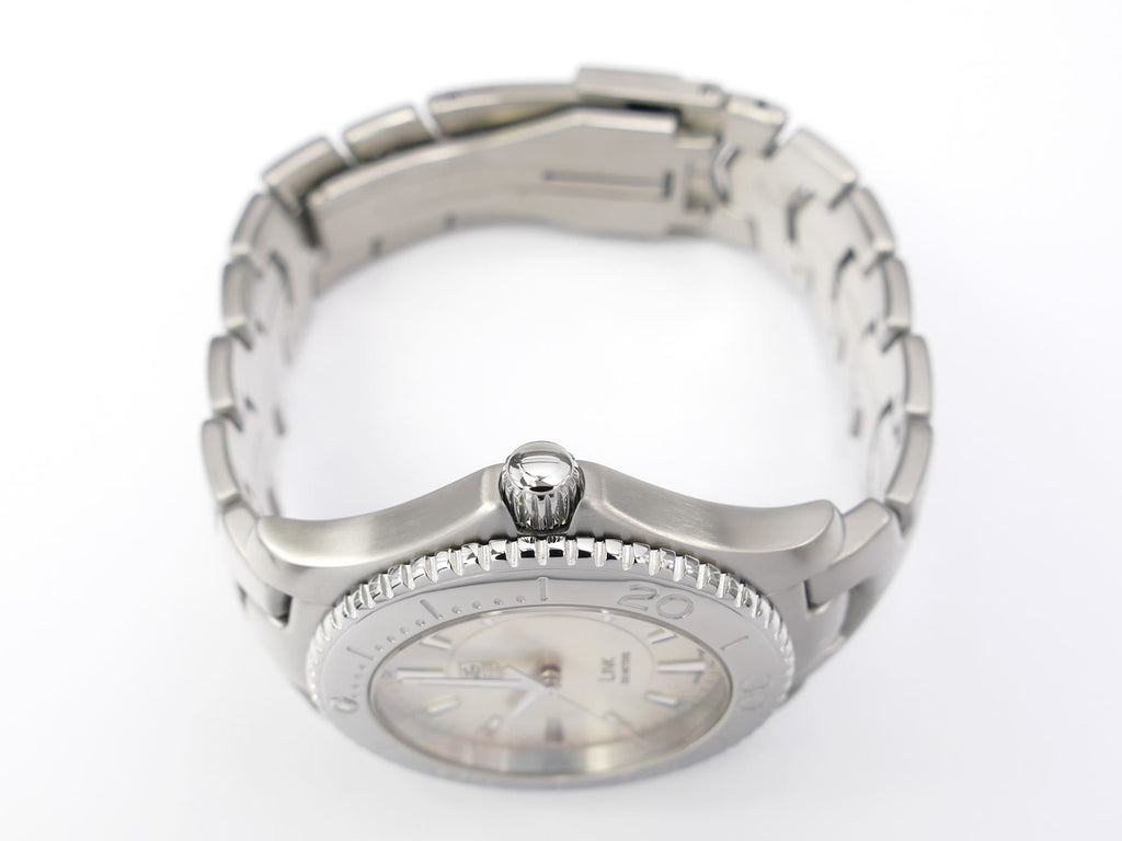 TAG Heuer Link WJ1111 stainless steel screw down crown