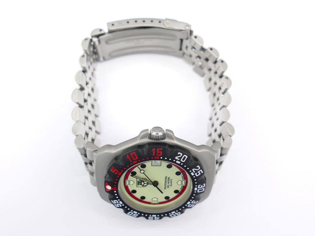 TAG Heuer Formula 1 WA1211 stainless steel crown
