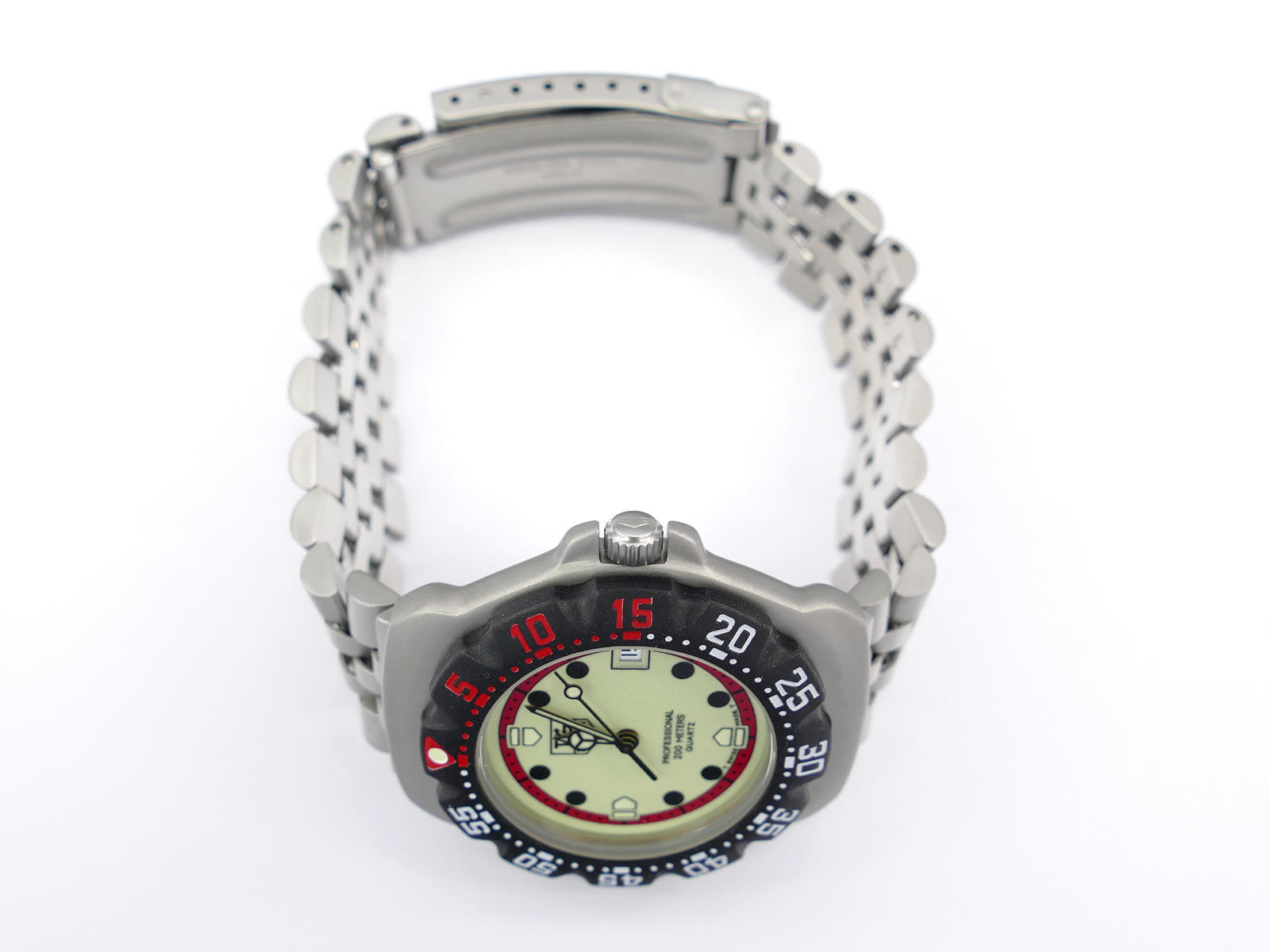 TAG Heuer Formula 1 WA1211 stainless steel crown