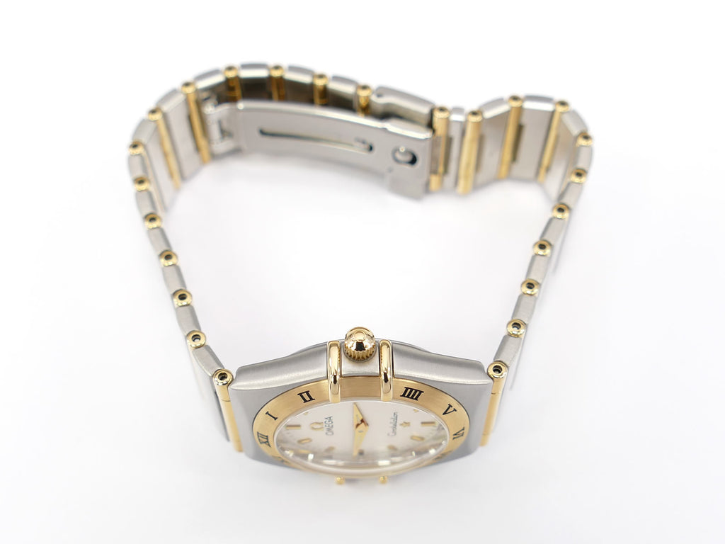 Omega Constellation 1272.30.00 18k gold crown
