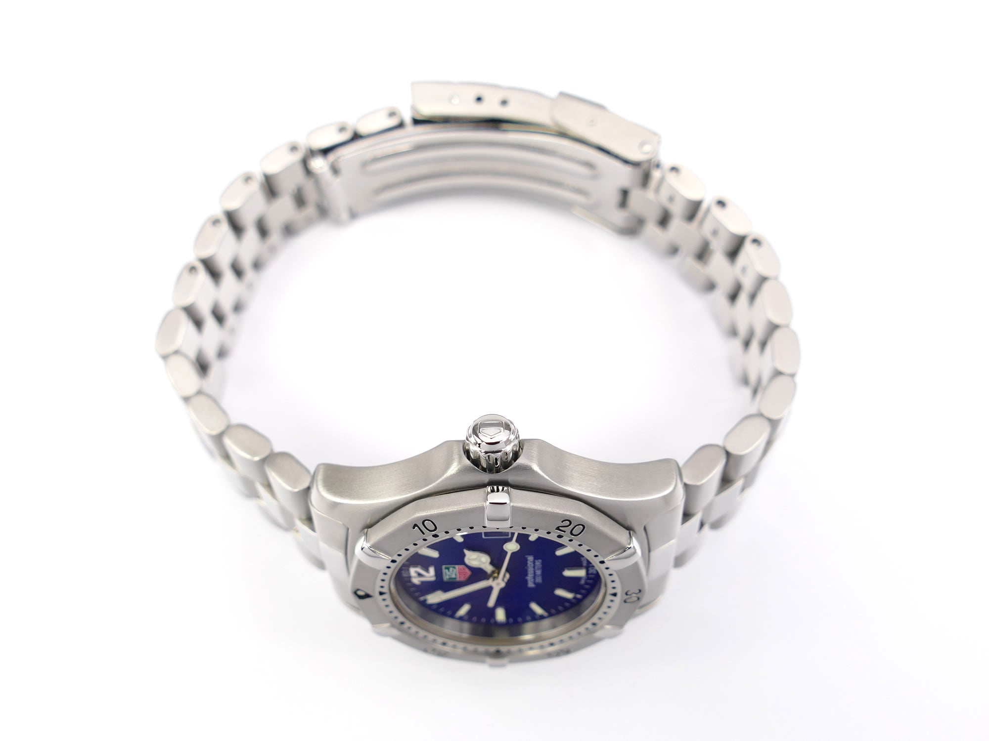 TAG Heuer 2000 WK1313-0 stainless steel screw down crown
