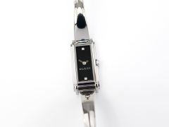 Gucci G-Line 109 Black Dial with 2 Diamonds YA109518