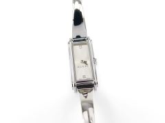 Gucci G-Line 109 Silver Sunburst Dial with 2 Diamonds YA109519
